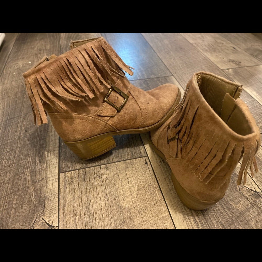 Fringe booties - Picture 2 of 2